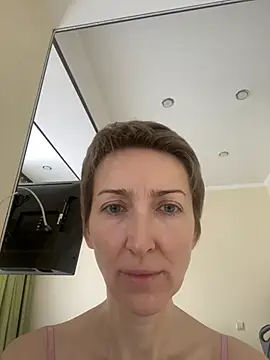 Snapshot of Sensual_Flower chatting on 03/02/26, 08:10 Sensual Flower online show from 03/02/26, 08:10