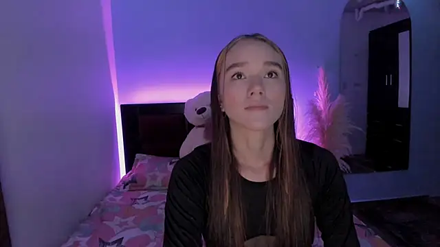 CRISTAL T2 online show from 04/18/26, 02:54