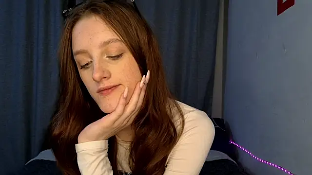 LisaBoddy online show from 04/12/26, 04:01