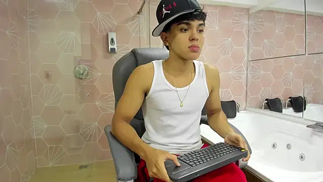  TaylorBlack online show from 04/22/26, 11:45