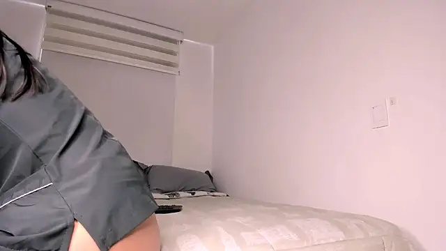 aria monroee online show from 06/02/26, 06:32