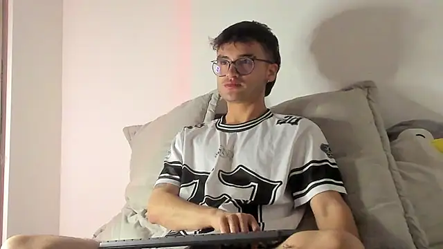 charlie dicker online show from 02/21/26, 04:57