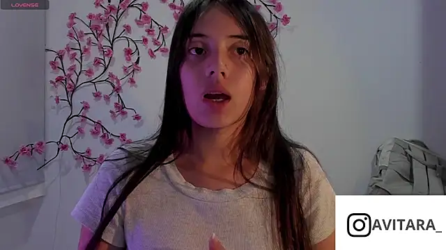 Snapshot of vanesita_ chatting on 06/10/26, 12:11 vanesita online show from 06/10/26, 12:11