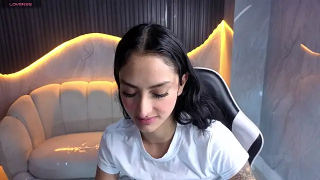 Snapshot of Tifany_Tx chatting on 04/27/26, 12:36 Tifany Tx online show from 04/27/26, 12:36