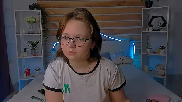 Mary Bryantt online show from 02/13/26, 01:23