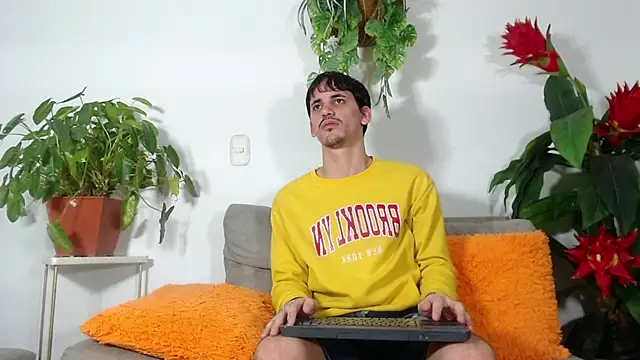Snapshot of boy_Dirty_X chatting on 05/09/26, 05:23 boy Dirty X online show from 05/09/26, 05:23