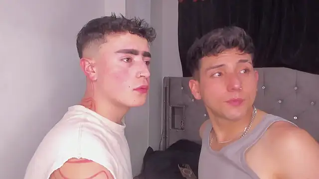 Snapshot of naughtysalomon__ chatting on 02/21/26, 12:11 naughtysalomon online show from 02/21/26, 12:11