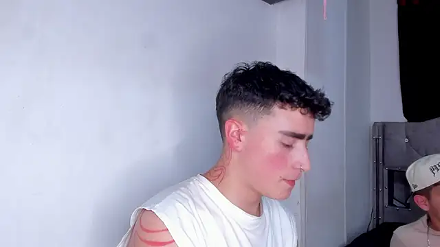 Snapshot of naughtysalomon__ chatting on 02/27/26, 02:44 naughtysalomon online show from 02/27/26, 02:44