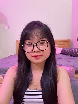    KARA    online show from 04/15/26, 07:59