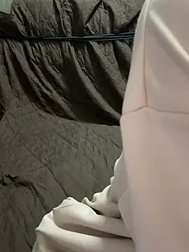 Snapshot of tubasa1216 chatting on 02/05/26, 11:48 tubasa1216 online show from 02/05/26, 11:48