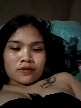 Snapshot of rosychicks69xx chatting on 12/16/25, 01:49 rosychicks69xx online show from 12/16/25, 01:49