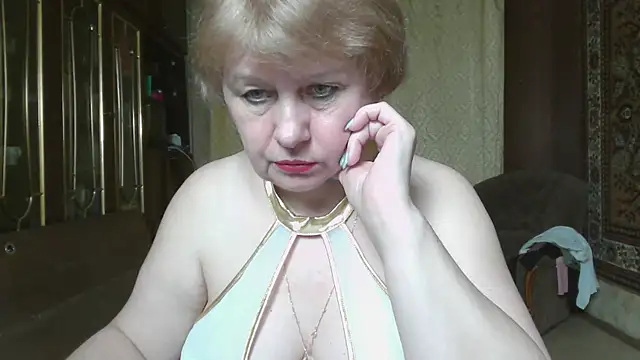 Snapshot of Casey_peach chatting on 05/28/26, 05:10 Casey peach online show from 05/28/26, 05:10