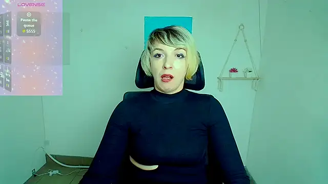 Lana Foxyy online show from 03/13/26, 01:07