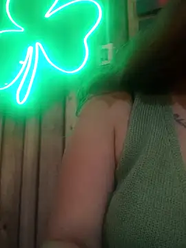 Snapshot of SofiEsteves chatting on 12/20/25, 11:45 SofiEsteves online show from 12/20/25, 11:45