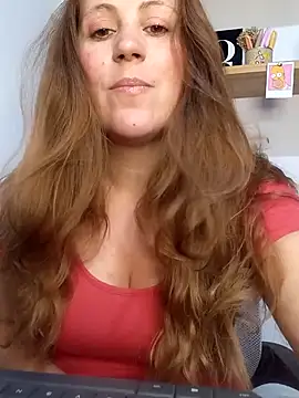 Snapshot of SofiEsteves chatting on 02/04/26, 07:09 SofiEsteves online show from 02/04/26, 07:09