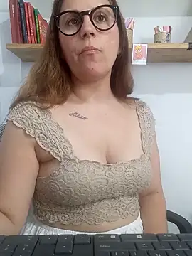 Snapshot of SofiEsteves chatting on 02/27/26, 12:38 SofiEsteves online show from 02/27/26, 12:38