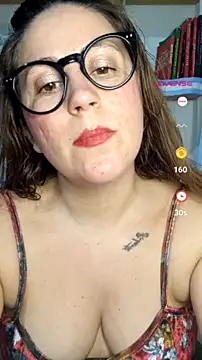 Snapshot of SofiEsteves chatting on 07/18/26, 04:44 SofiEsteves online show from 07/18/26, 04:44