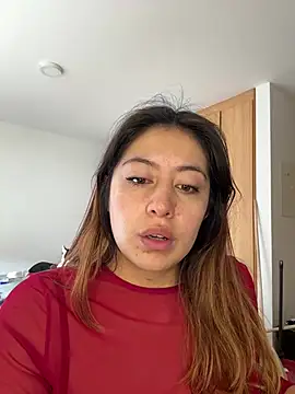 Snapshot of justmariee chatting on 01/18/26, 05:39 justmariee online show from 01/18/26, 05:39