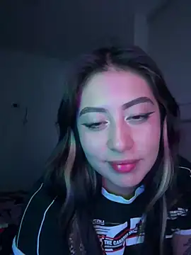 Snapshot of justmariee chatting on 03/24/26, 04:50 justmariee online show from 03/24/26, 04:50