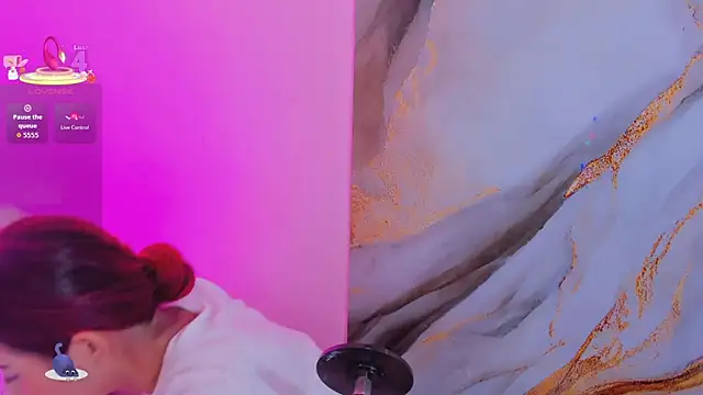 Snapshot of Ary__cherry chatting on 01/13/26, 07:19 Ary cherry online show from 01/13/26, 07:19