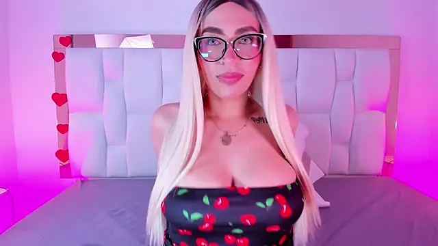 CamilleJuicy  online show from 04/08/26, 12:05