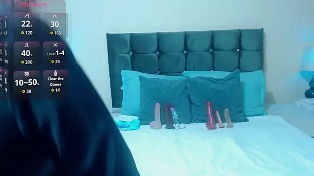 Valeri hot22 online show from 12/18/25, 08:04