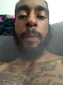 Snapshot of AverageAnt_ chatting on 03/01/26, 05:20 AverageAnt online show from 03/01/26, 05:20