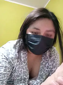 Snapshot of MIGAJERA_20 chatting on 06/27/26, 04:50 MIGAJERA 20 online show from 06/27/26, 04:50