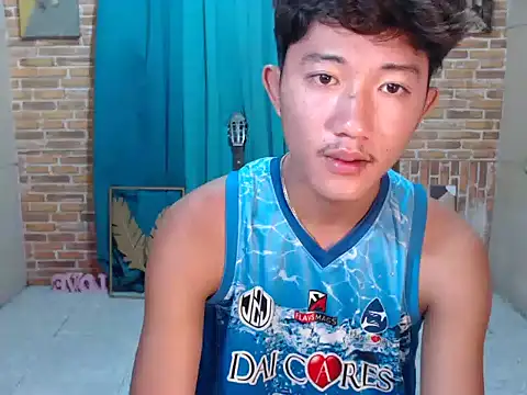 Snapshot of ur_boy_janloyd chatting on 12/18/25, 11:22 ur boy janloyd online show from 12/18/25, 11:22