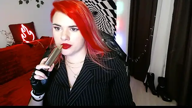 Ariana Saint online show from 04/17/26, 07:28