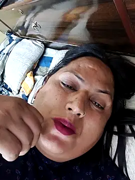 Hotmylips online show from 04/18/26, 07:51