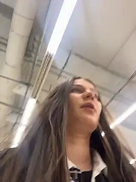 Niki Hug online show from 01/10/26, 06:04