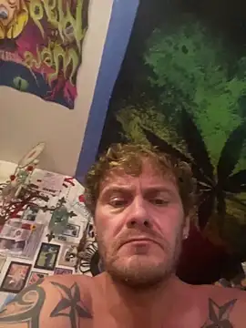 southernhelle online show from 12/19/25, 01:23