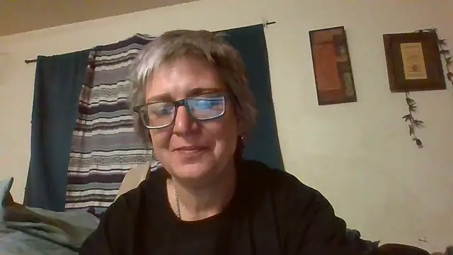 becky1111 online show from 04/21/26, 02:37