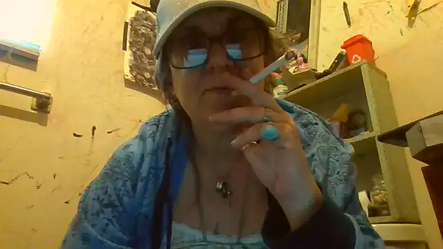 becky1111 online show from 04/24/26, 12:46