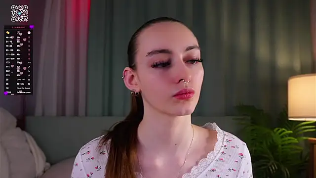 BeckiMacreno online show from 04/22/26, 03:02