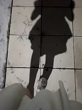 lanahotvn online show from 04/23/26, 02:30