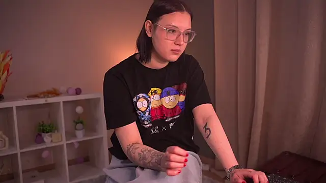 Snapshot of DeloresRamos chatting on 12/18/25, 05:35 DeloresRamos online show from 12/18/25, 05:35