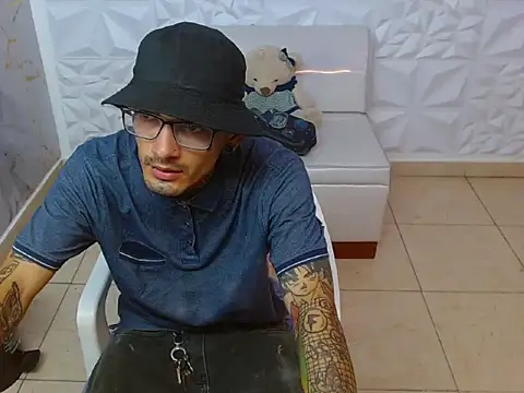 Boy tatto77 online show from 03/20/26, 01:05