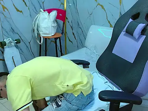 Boy tatto77 online show from 04/16/26, 11:55