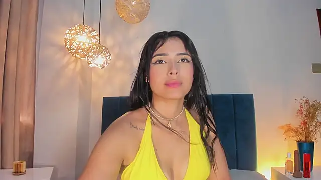 GahiaBelucci online show from 04/11/26, 06:23