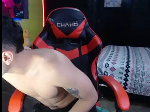 JustynAle2025 online show from 12/19/25, 10:50