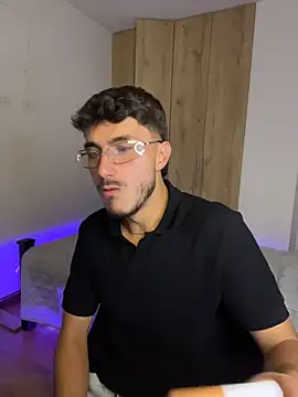 LIAM COLT online show from 04/19/26, 10:45