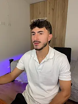 LIAM COLT online show from 04/22/26, 07:15