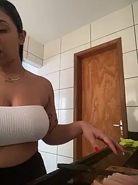 Nini  online show from 06/09/26, 04:07