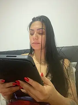 Nini  online show from 06/18/26, 09:08
