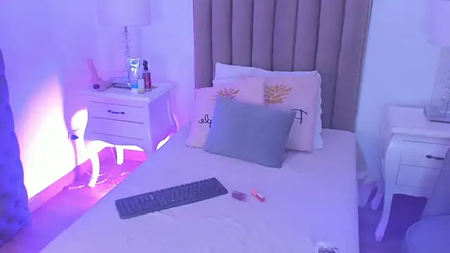 amber  ferrera online show from 02/05/26, 11:48