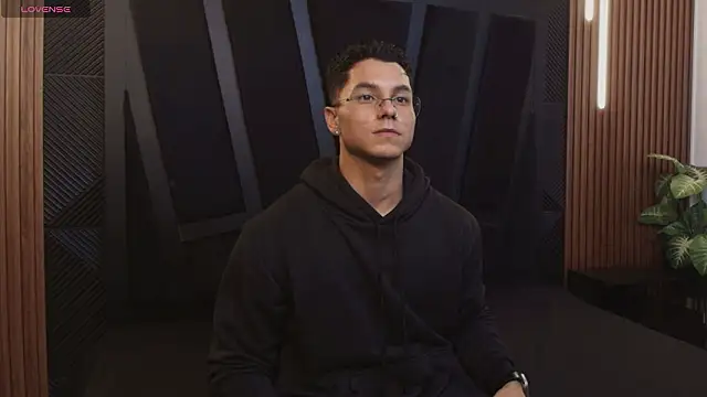 Snapshot of Noah_Clarkk chatting on 02/17/26, 05:26 Noah Clarkk online show from 02/17/26, 05:26