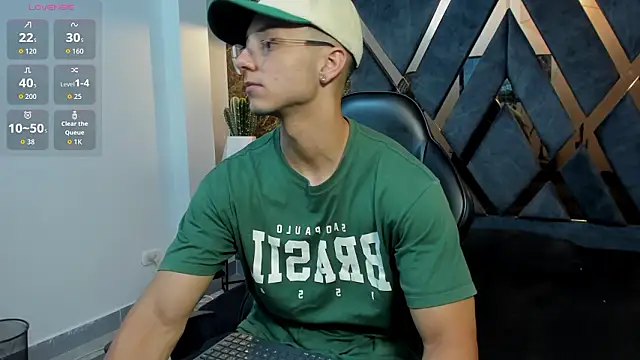 Noah Clarkk online show from 03/22/26, 04:10