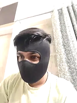 Snapshot of Urdreamboi20 chatting on 12/18/25, 01:50 Urdreamboi20 online show from 12/18/25, 01:50